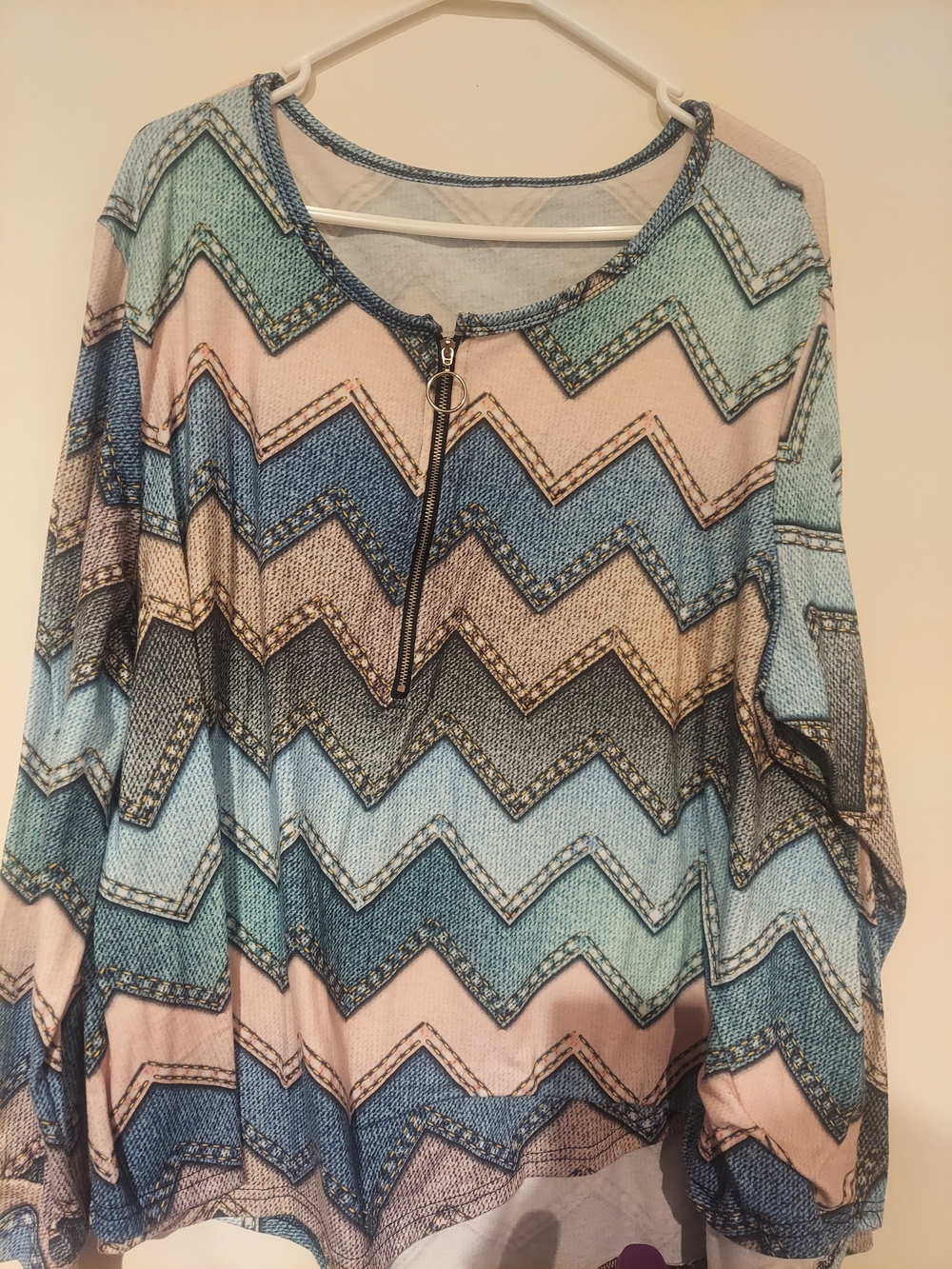 Womens Chevron Zip-Front Long Sleeve Top - Blue & Pink